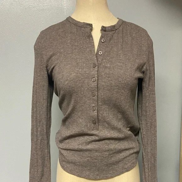 American Eagle Outfitters brown Henley top - Picture 2 of 5